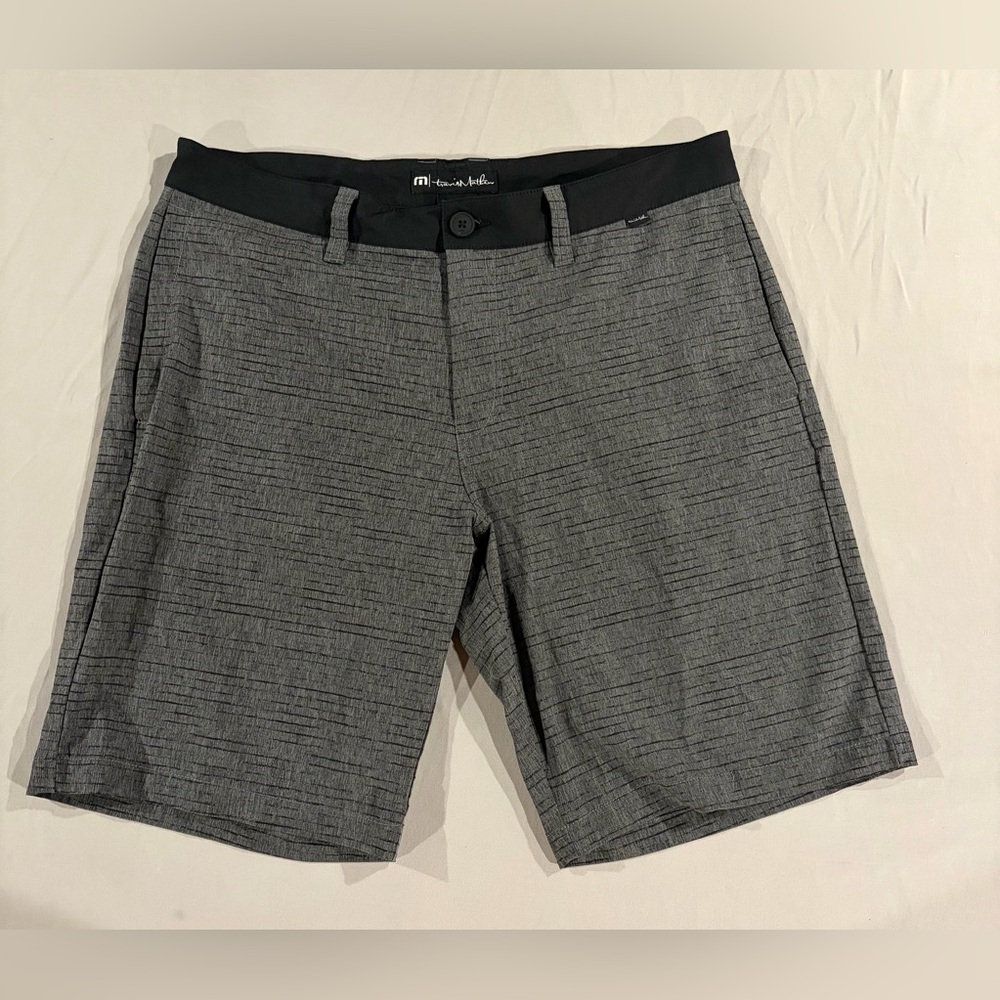 Travis Mathew Gray Black athletic Shorts with Black Waistband